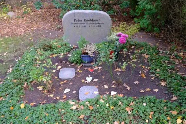 Wahlgrab auf dem Friedhof Häcklingen